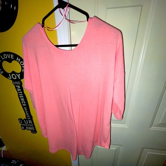 Pretty in Pink Spring Elbow Length sleeve sweater! - Picture 5 of 7
